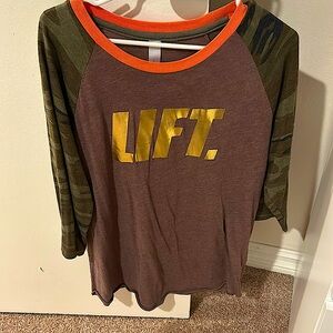 “ lift “ baseball tee